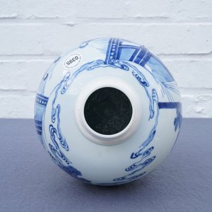 A Chinese blue and white ginger jar with gilt cover, Jiajing mark, Kangxi — 照片 14