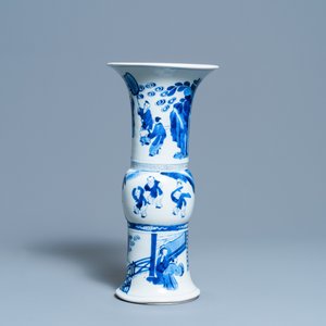A Chinese blue and white 'gu' vase with figurative design, Kangxi — photo 3