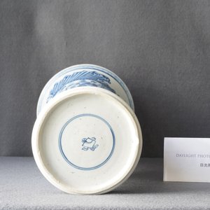 A Chinese blue and white 'gu' vase with figurative design, Kangxi — 照片 10