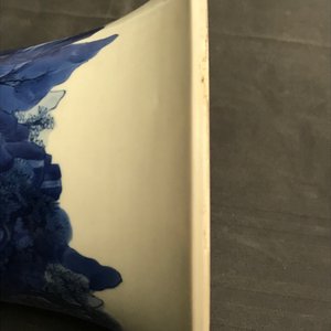 A Chinese blue and white 'gu' vase with landscape design, Kangxi mark and of the period — 照片 21