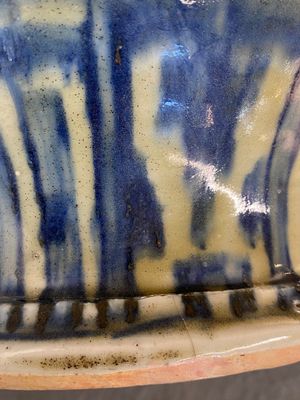A Chinese blue and white 'guan' jar with lotus scrolls, Ming — photo 11