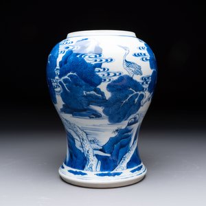 A Chinese blue and white 'He Lu Tong Chun 鶴鹿同春' vase and a wooden cover, Kangxi — 照片 2