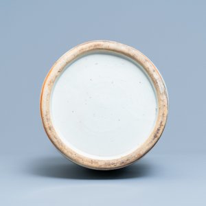 A Chinese blue and white 'Hehe Er Xian' vase, 19th C. — 照片 6