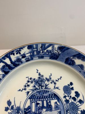 A Chinese blue and white 'heightened medallion' dish and a 'hunting' dish, Chenghua mark, Kangxi/Yongzheng — photo 4