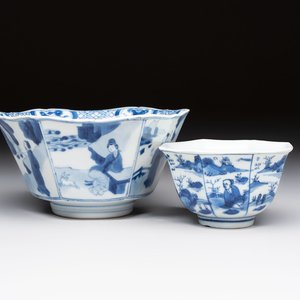 A Chinese blue and white hexagonal bowl and an octagonal bowl, Tianqi/Kangxi — foto 1