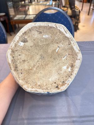 A Chinese blue and white hexagonal 'Three Friends of Winter' and 'shou 壽' vase, Wanli — photo 9