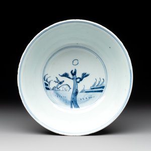 A Chinese blue and white 'immortals' bowl, Yongzheng/Qianlong — photo 6