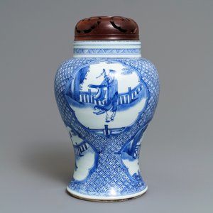 A Chinese blue and white 'immortals' vase, Kangxi — 照片 3