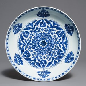 A Chinese blue and white Islamic market dish, Kangxi — photo 1