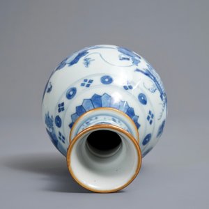 A Chinese blue and white Islamic market huqqa base, Kangxi — photo 6