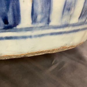 A Chinese blue and white jar with birds in a landscape, Wanli — 照片 28
