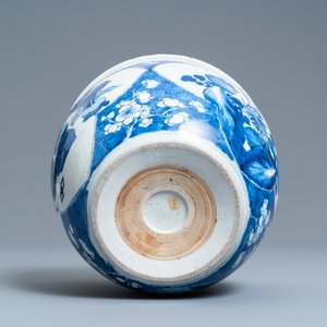 A Chinese blue and white jardinière, Kangxi — photo 6