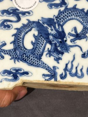 A Chinese blue and white jardiniere with dragons, Guangxu — photo 12