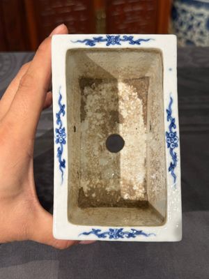 A Chinese blue and white jardiniere with dragons, Guangxu — photo 5