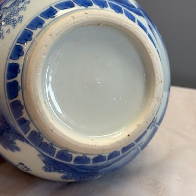 A Chinese blue and white 'Jia Guan Jin Jue 加官進爵' double-gourd vase — photo 10