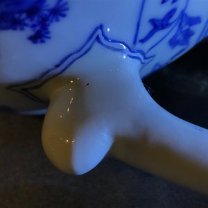 A Chinese blue and white jug, Transitional period — 照片 14