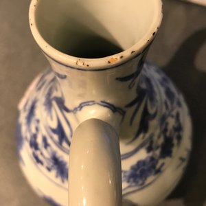 A Chinese blue and white jug, Transitional period — 照片 9