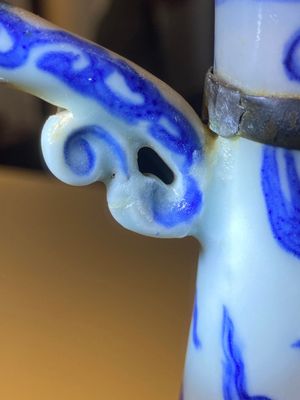 A Chinese blue and white jug with cranes among clouds, Chang Ming Fu Gui 長命富貴 mark, Ming — 照片 16
