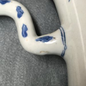 A Chinese blue and white jug with figurative medallions, Transitional period — photo 9