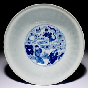 A Chinese blue and white Kangxi-style bowl, 19th C. — photo 6