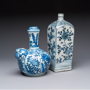 A Chinese blue and white kendi and a square flask, Wanli — photo 1