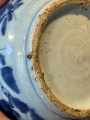 A Chinese blue and white kendi with floral design, Wanli — foto 9