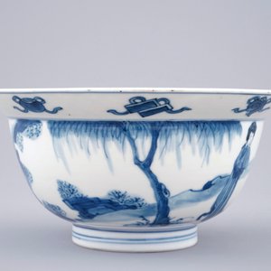 A Chinese blue and white klapmuts bowl and a pair of small plates, Kangxi — 照片 5