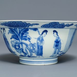 A Chinese blue and white klapmuts bowl, Chenghua mark, Kangxi — photo 3