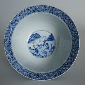A Chinese blue and white klapmuts bowl, Kangxi mark and of the period — 照片 11