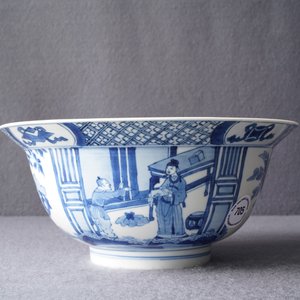 A Chinese blue and white klapmuts bowl, Kangxi mark and of the period — photo 11