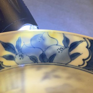 A Chinese blue and white klapmuts bowl, Kangxi mark and of the period — photo 8