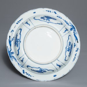 A Chinese blue and white klapmuts bowl with a duck, Wanli — photo 2