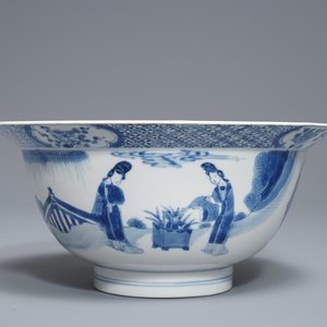 A Chinese blue and white klapmuts bowl with figural design, Jiajing mark, Kangxi — photo 1
