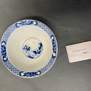 A Chinese blue and white klapmuts bowl with poems, Chenghua mark, Kangxi — 照片 10