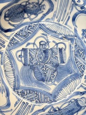 A Chinese blue and white 'Klapmuts' bowl — photo 8