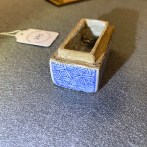 A Chinese blue and white ko-sometsuke box and cover for the Japanese market, Transitional period — 照片 13