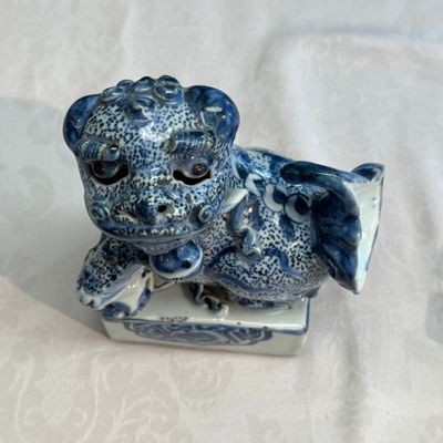 A Chinese blue and white ko-sometsuke 'Buddhist Lion' incense burner  — photo 13