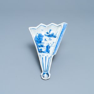 A Chinese blue and white ko-sometsuke 'fan' dish for the Japanese market, Tianqi/Chongzhen — 照片 3