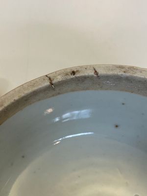 A Chinese blue and white ko-sometsuke incense burner for the Japanese market with a pipe smoker on the lid, Transitional period — photo 16