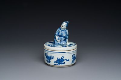 A Chinese blue and white ko-sometsuke incense burner for the Japanese market with a pipe smoker on the lid, Transitional period