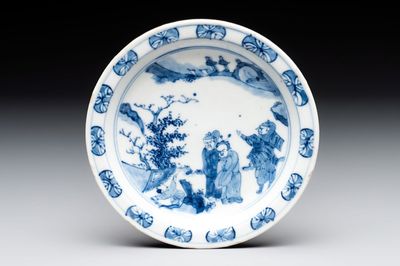 A Chinese blue and white ko-sometsuke 'Oath of the Peach Garden' saucer dish, Yin Sheng Jia Qi 寅生佳器 mark, 19th C.
