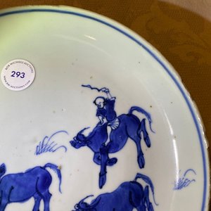 A Chinese blue and white ko-sometsuke 'oxen' plate for the Japanese market, Tianqi — photo 3