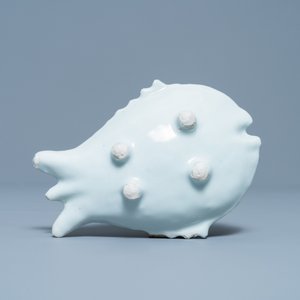 A Chinese blue and white ko-sometsuke 'twin fish' dish for the Japanese market, Tianqi — photo 2
