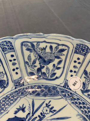 A Chinese blue and white 'kraak' dish with a pheasant and flowers, Wanli — photo 4