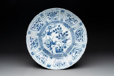 A Chinese blue and white 'kraak' dish with two magpies and peonies, Wanli