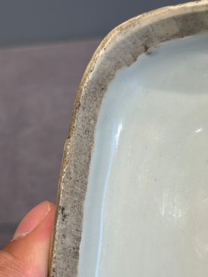 A Chinese blue and white 'kraak' porcelain betel box and cover with a bird on a rock, Wanli — photo 12