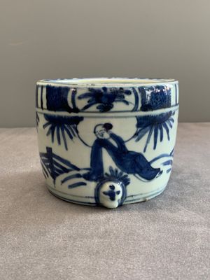 A Chinese blue and white 'kraak' porcelain censer with figures in a landscape, Wanli — photo 5
