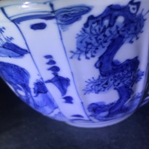 A Chinese blue and white kraak porcelain 'crow' cup, Wanli — photo 10