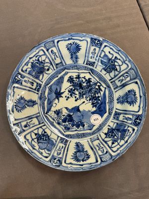 A Chinese blue and white kraak porcelain dish with birds among blossoming branches, Wanli — photo 1
