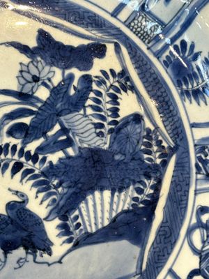 A Chinese blue and white kraak porcelain dish with geese near the water, Wanli — 照片 3